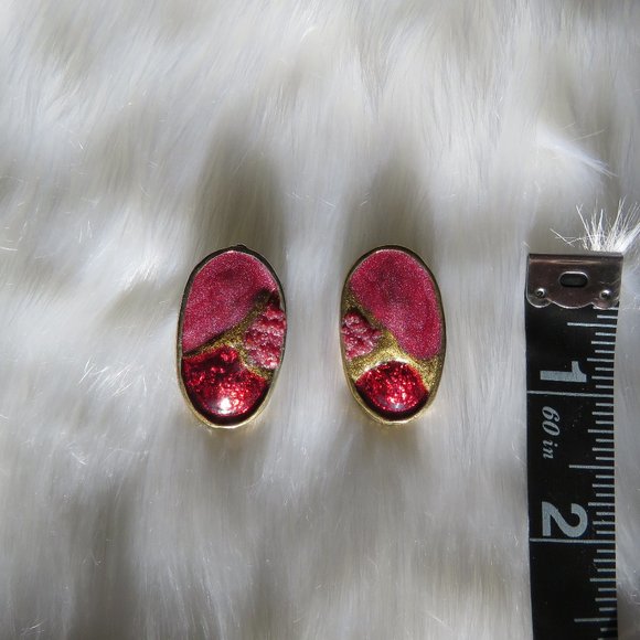Red & Pink Enamel Finish Pierced Earrings - Picture 5 of 5
